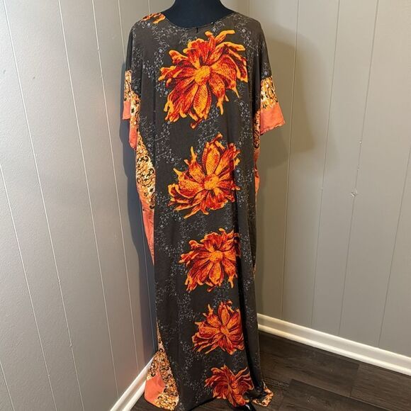 Bati-One Original flowy floral print kaftan. One size. - Picture 5 of 6